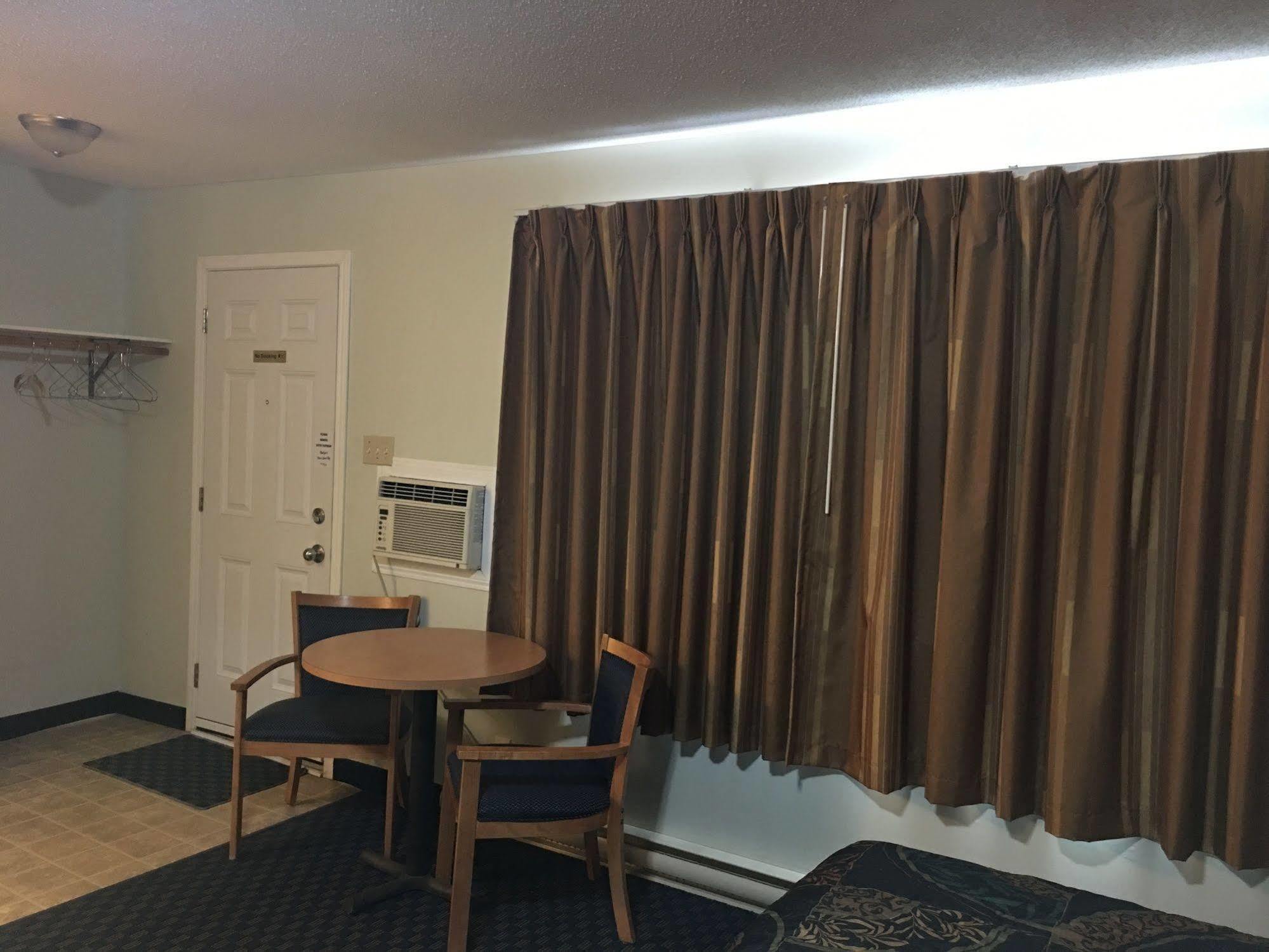Westway Inn Motel Neepawa 외부 사진
