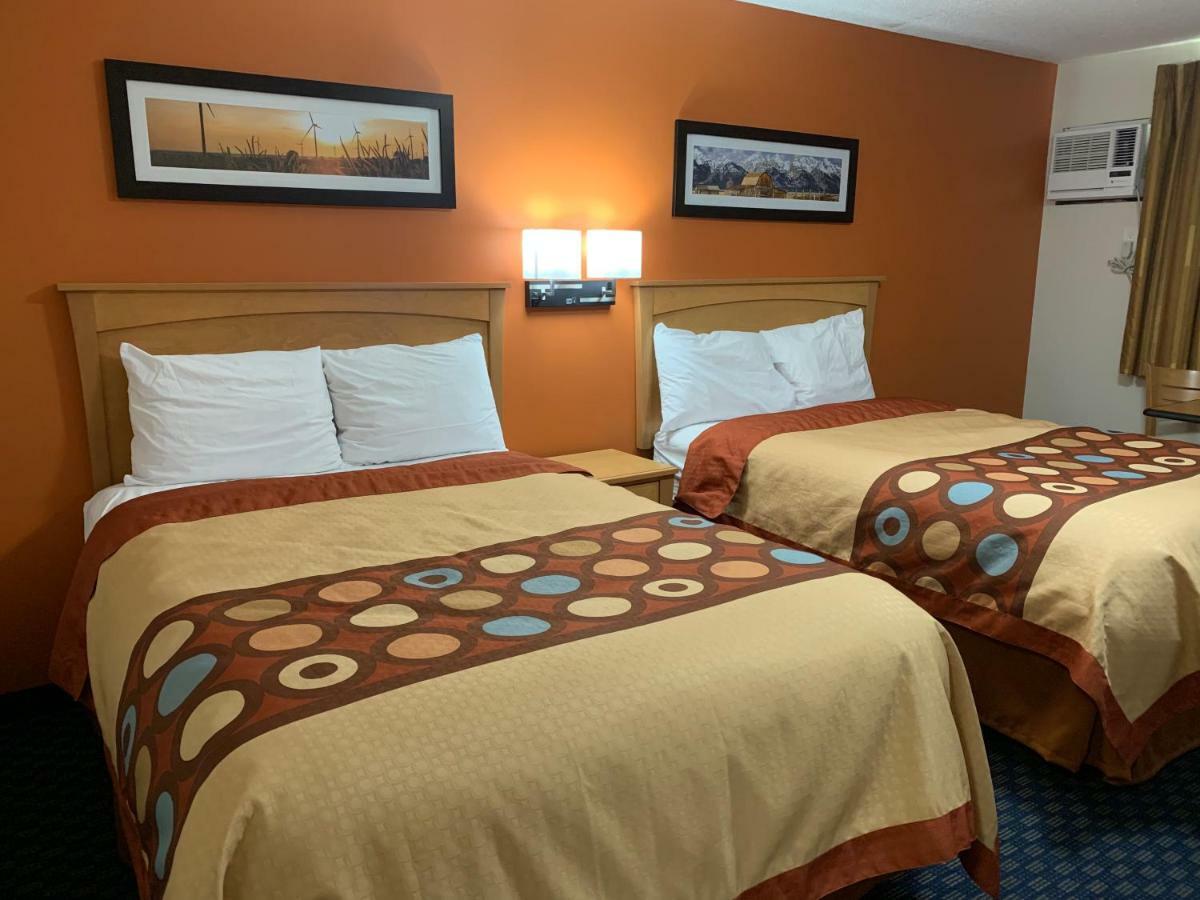 Westway Inn Motel Neepawa 외부 사진