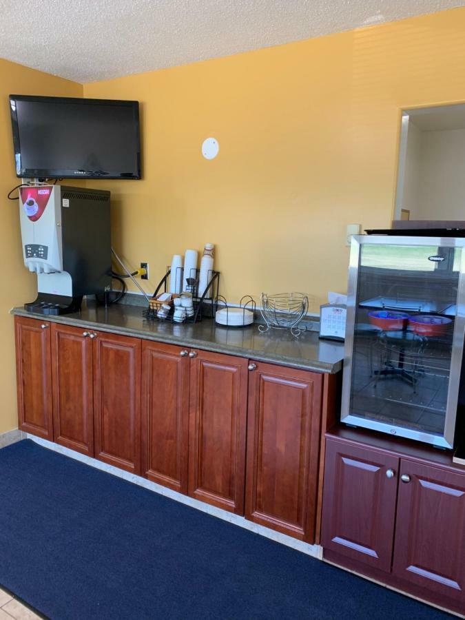 Westway Inn Motel Neepawa 외부 사진